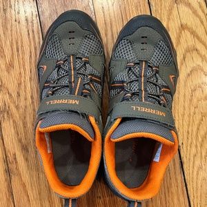 Kids Merrell’s, size 3.5 youth
